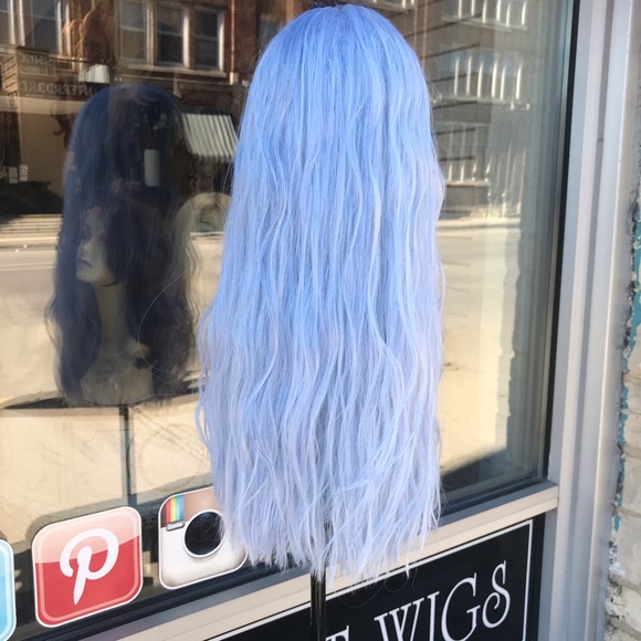 Blue - Picture 4 of 8